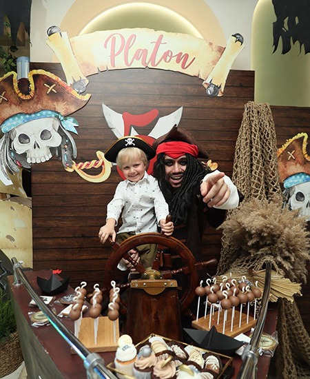 Pirate party and Philip Kirkorov among the guests: Ksenia Sobchak and Maxim Vitorgan celebrated their son's birthday